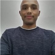Soy una persona que me caracterizo por el don de gente y siempre me gusta estar axtualizado en todos los temas de interes mundial